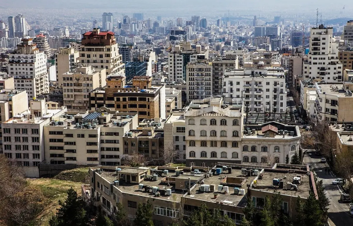 تصویری از بالاشهر تهران در ۹ شب که چالش برانگیز شد