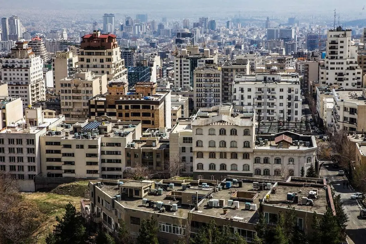 تصویری از بالاشهر تهران در ۹ شب که چالش برانگیز شد