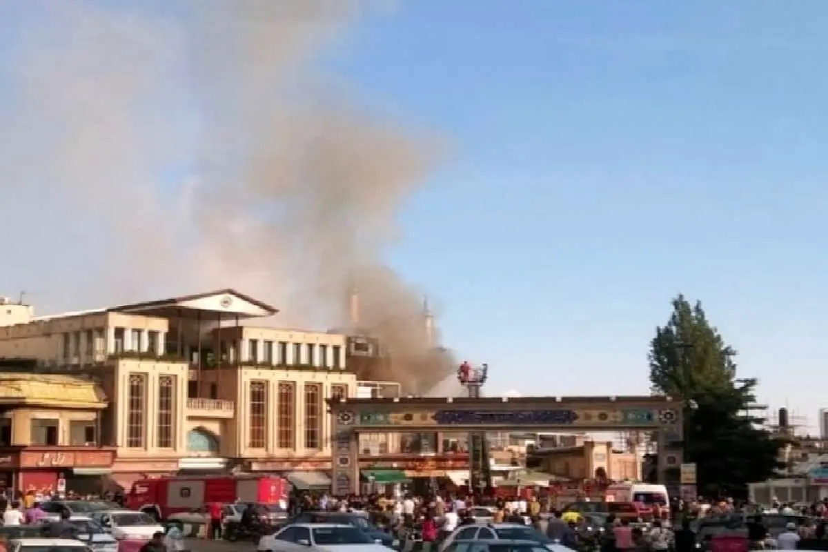 (عکس) آتش سوزى در بازار تجریش/ علت حادثه معلوم نیست