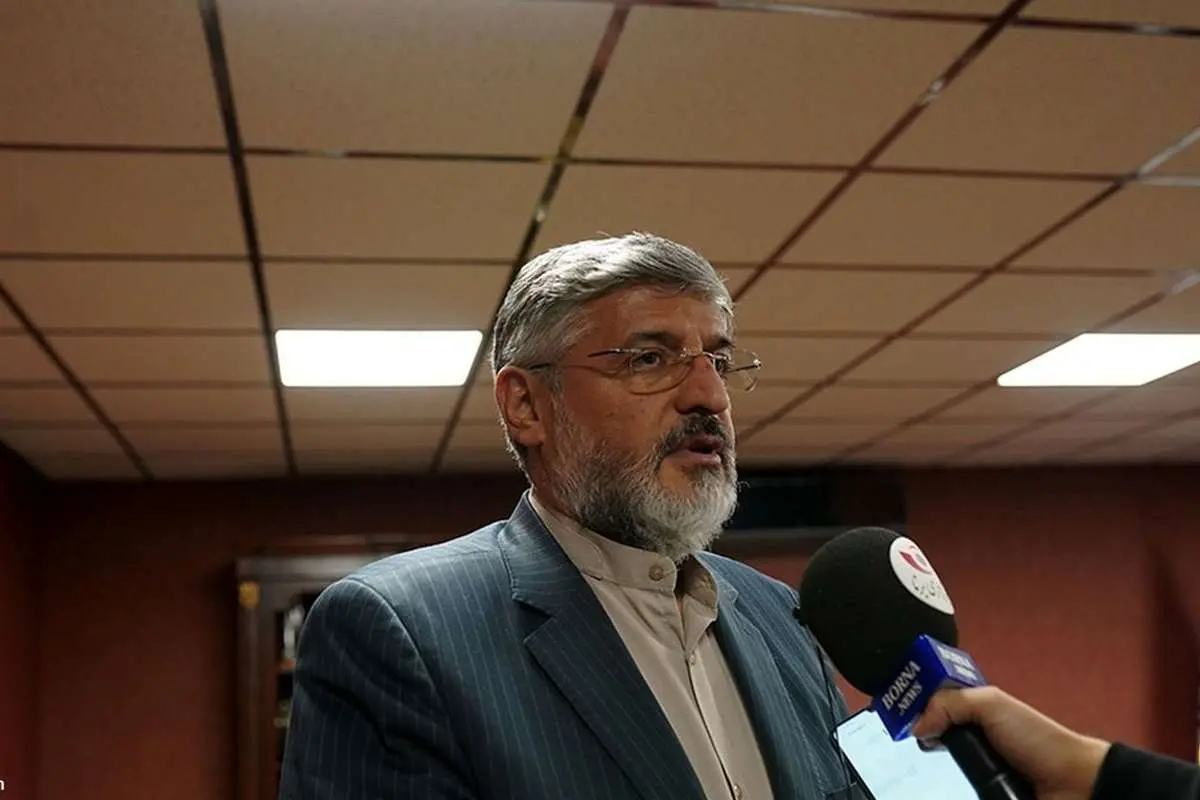 پولادگر در مجمع فدراسیون: انوشیروانی، سلیمی و رضازاده آبروی وزنه‌برداری هستند