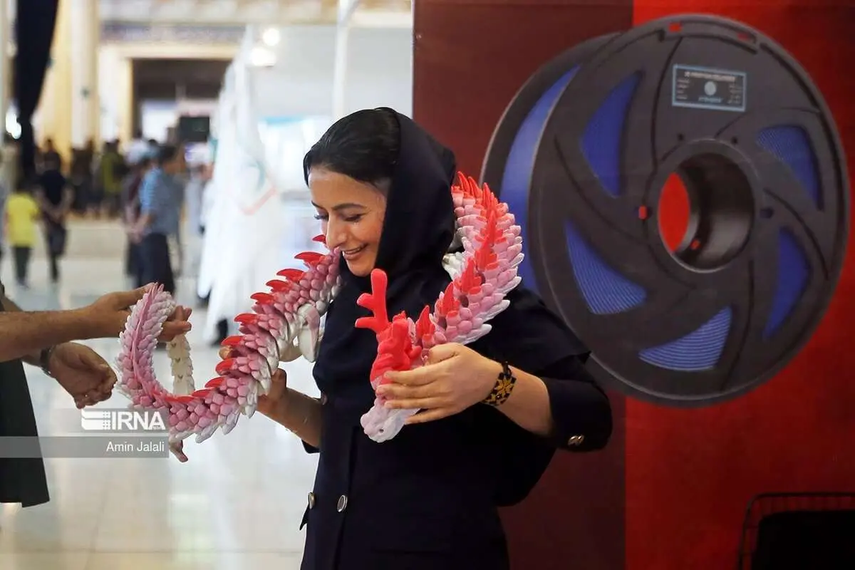 (تصاویر) نمایشگاه «آبادیران»