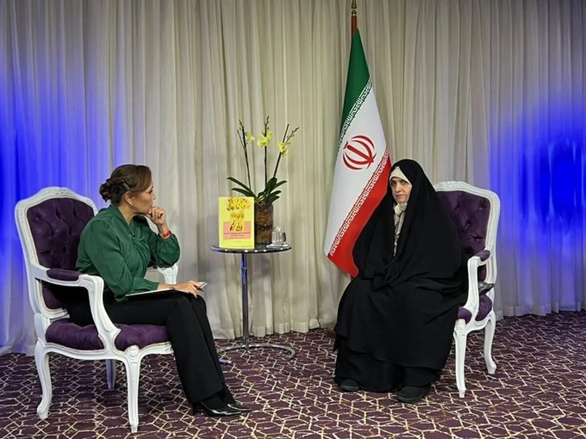 مثبت و منفی گفت‌وگوی جمیله علم‌الهدی / از درختان دانشگاه بهشتی تا خندیدن به آمریکا