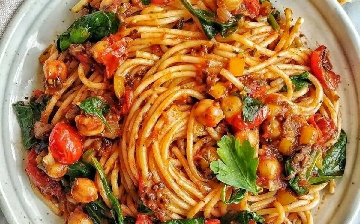 (ویدئو) طرز تهیه ماکارونی ساده با دستور سریع و خوشمزه