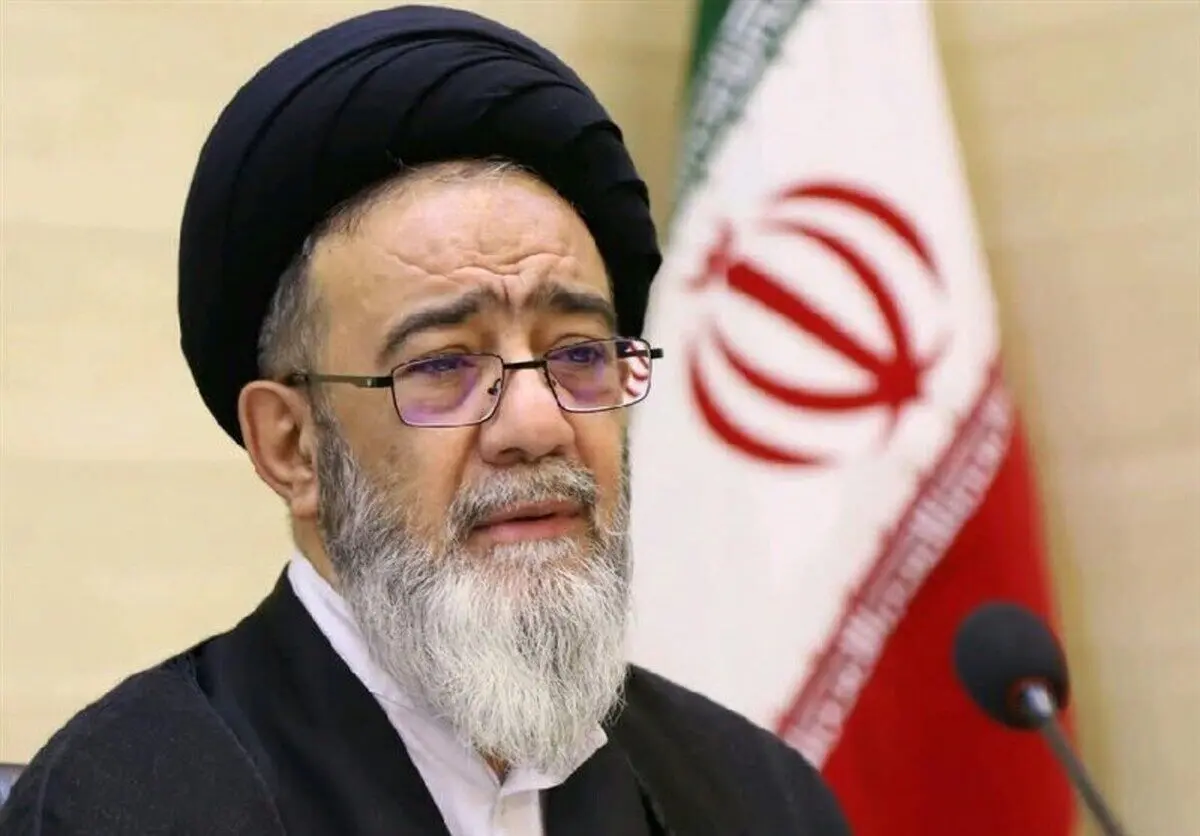 (تصویر) تماس غافلگیرانه امام جمعه تبریز با این زن ایرانی در استانبول