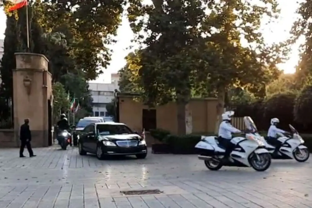 (ویدئو) اسکورت وزیر خارجه عربستان در تهران