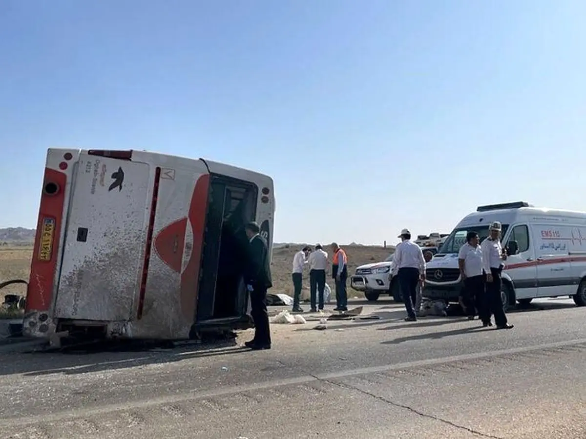 علت واژگونی اتوبوس زائران عراقی اعلام شد/ ۴ نفر از مصدومان حال مساعدی ندارند