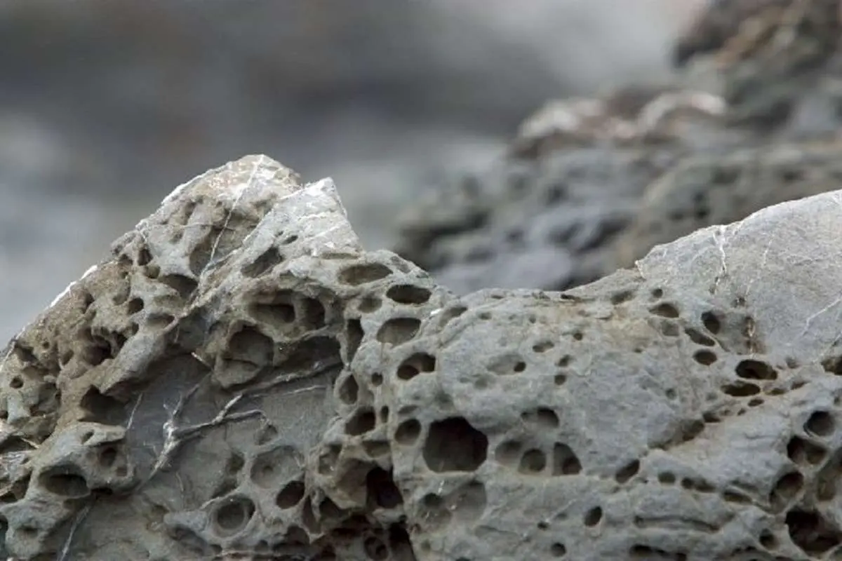 (ویدیو) اثر فرسایشی آب روی سنگ سخت در سه زمان مختلف