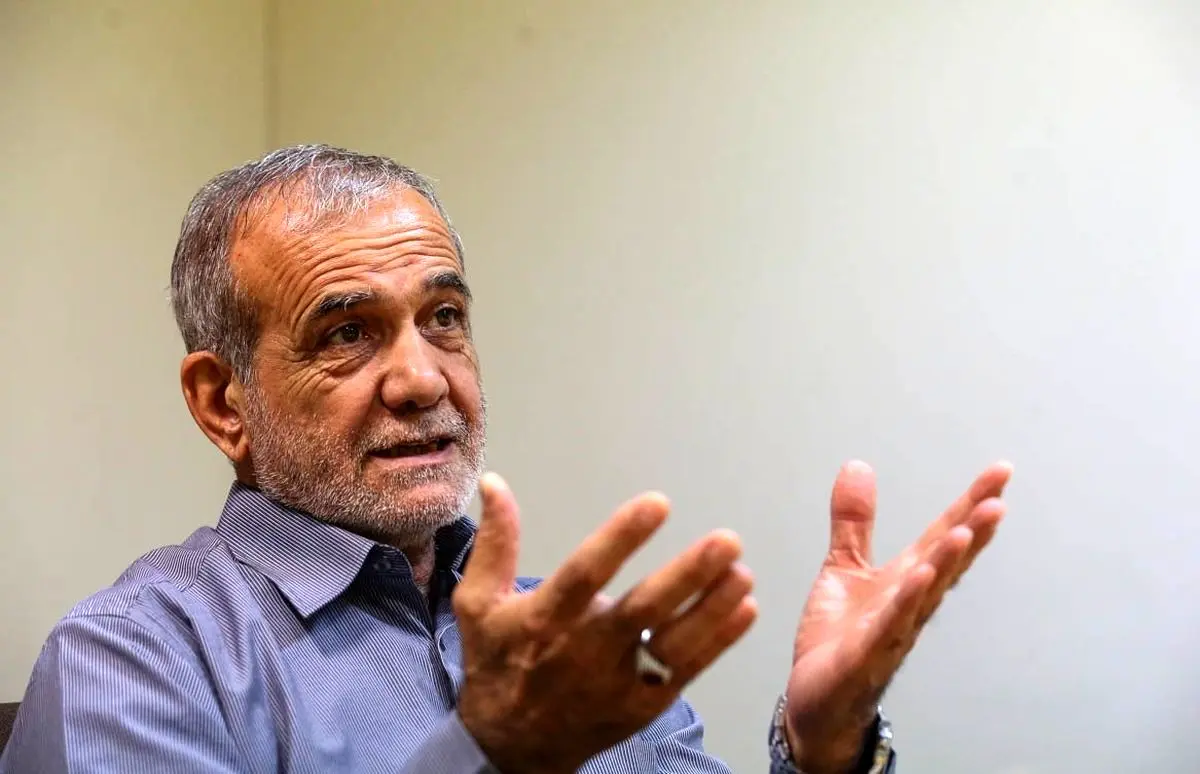 پزشکیان: رسانه و دانشجو می‌خواهد اعتراض کند اما با توبیخ و اخراج مواجه می‌شود
