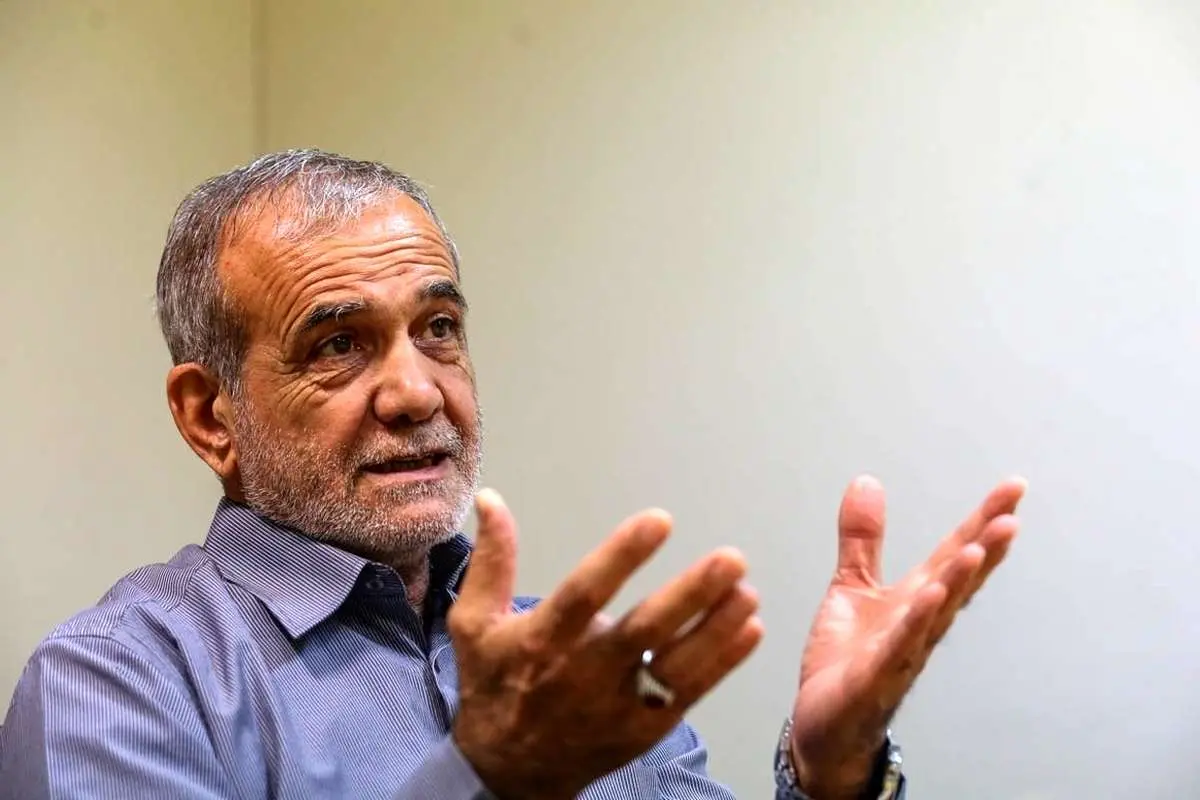 پزشکیان: رسانه و دانشجو میخواهد اعتراض کند اما با توبیخ و اخراج مواجه میشود