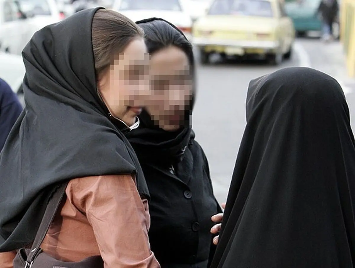 حکم جدید برای کشف حجاب یک زن؛ ۲۷۰ ساعت ارائه خدمت به عنوان «نظافتچی اماکن»