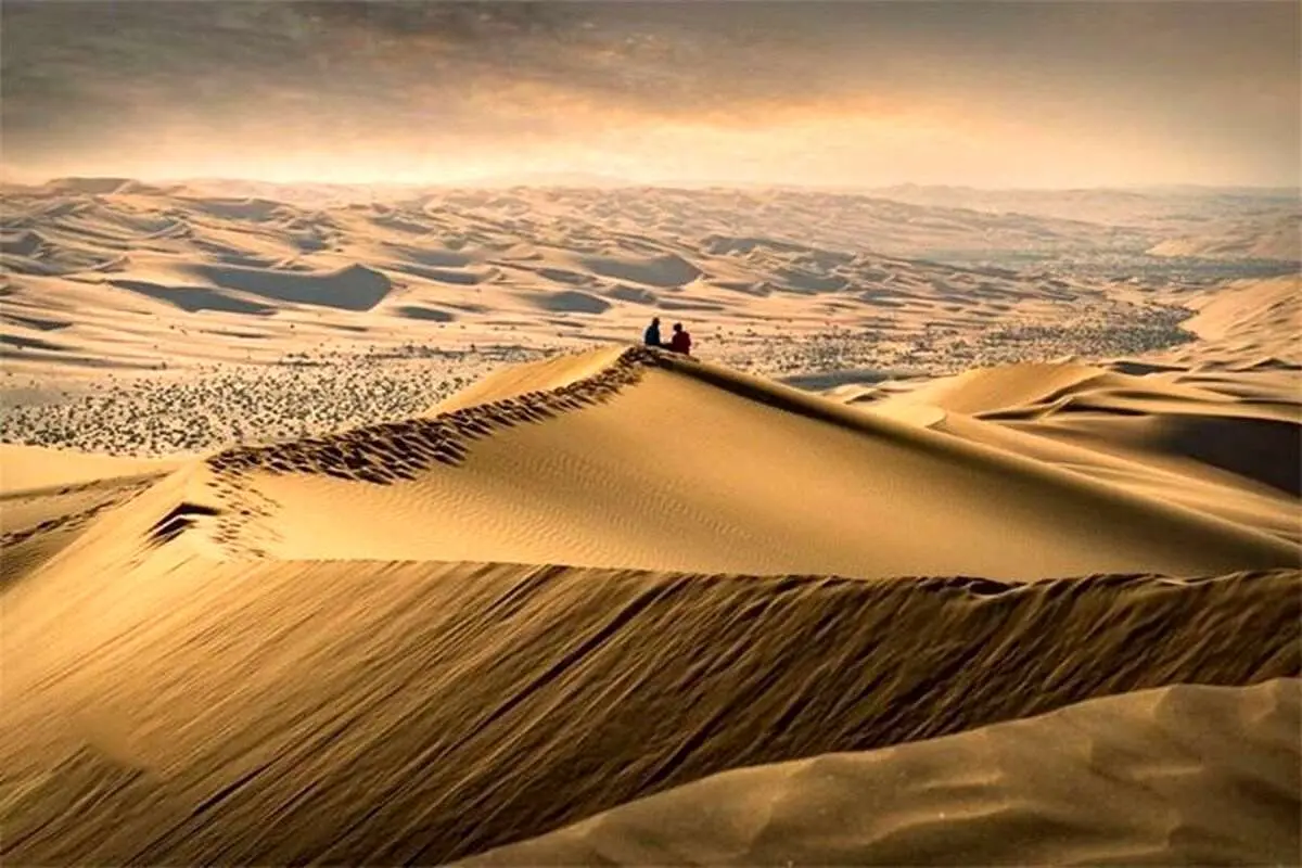(ویدئو) نمایی دیدنی از خورشید پشت ابر در صحرای کالاهاری آفریقا