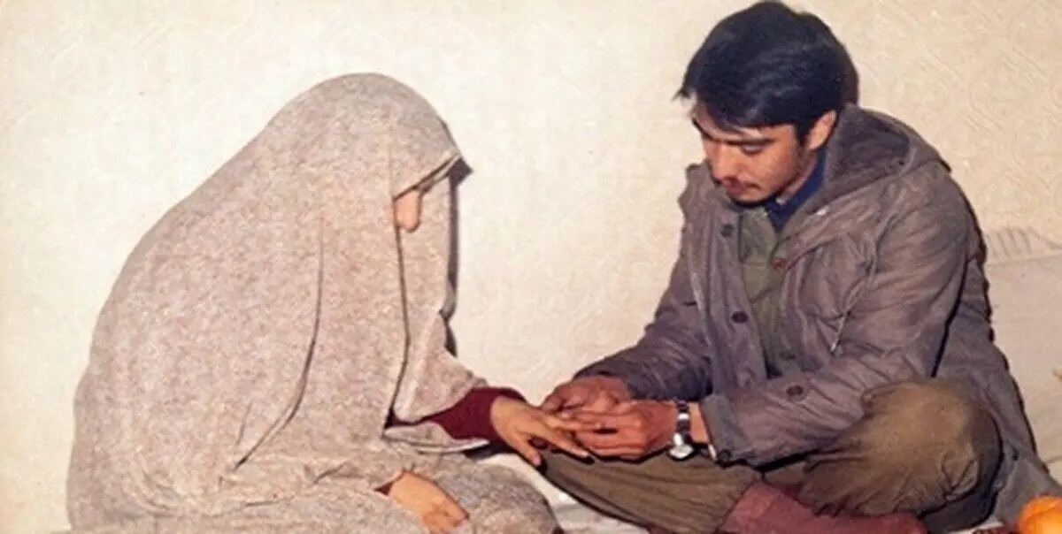 عکسی از کارت عروسی یک رزمنده ایرانی در دهه ۶۰