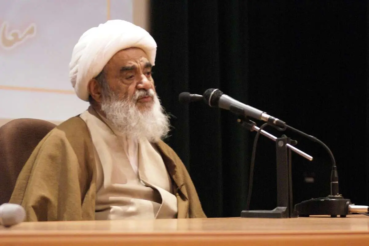 آیتالله مظاهری: اگر به «حجاب» باید توجه شود به «گرفتاریهای معیشتی» مردم هم باید توجه کرد