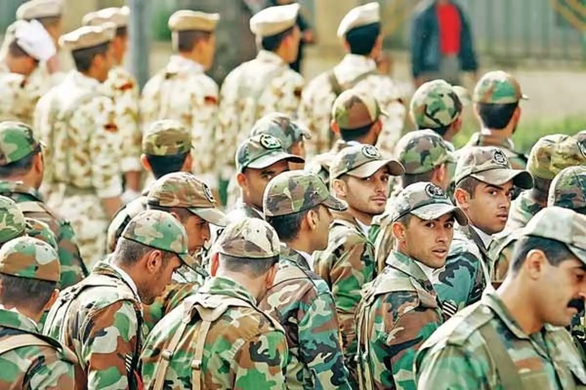 انتقاد روزنامه اطلاعات از معافیت سربازان دارای ۴ فرزند/ افراطی گری یعنی همین