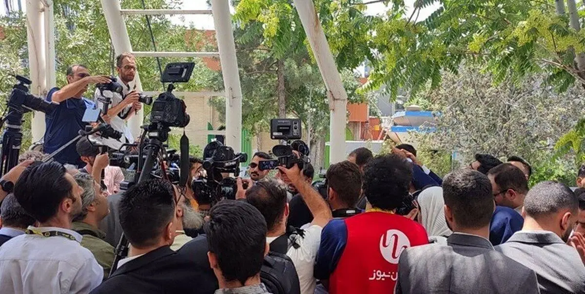 قطع برق افتتاحیهٔ الکامپ را ناتمام گذاشت