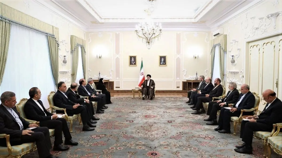 رئیسی: رویکرد دولت مردمی، بازگرداندن تعادل به سیاست خارجی است