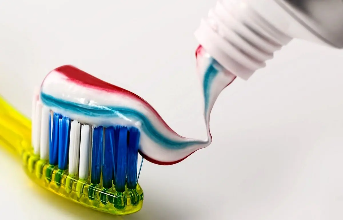 برخی اشتباهات رایج هنگام مسواک زدن