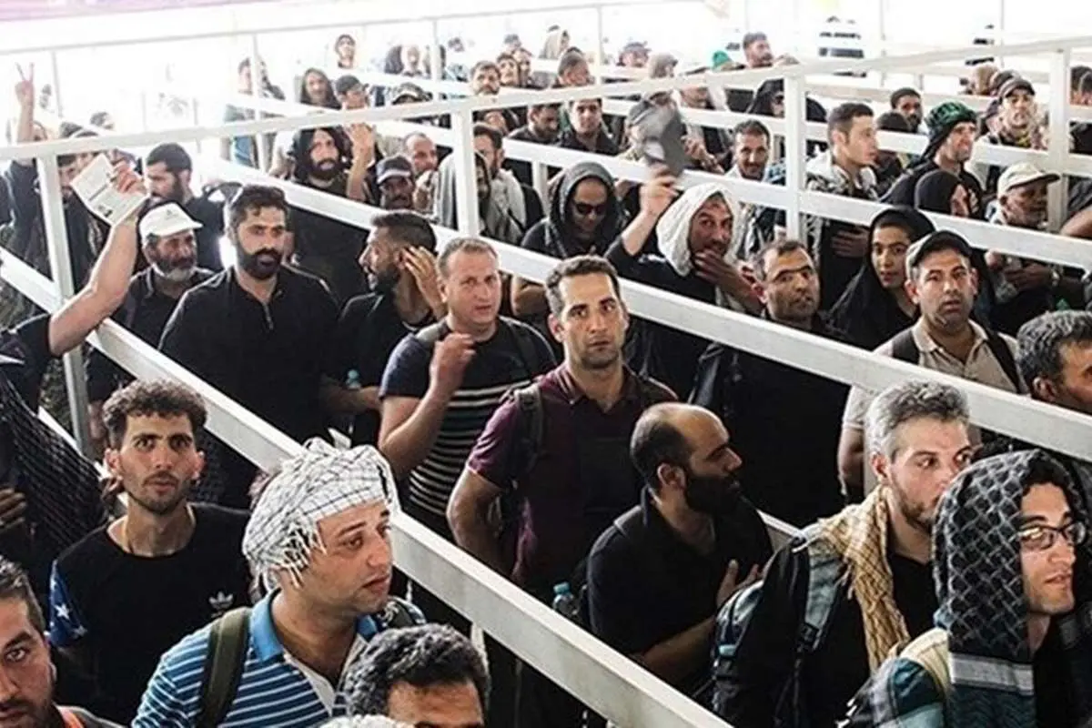 (ویدئو) ازدحام زائران کربلا در مرز مهران برای روز عرفه
