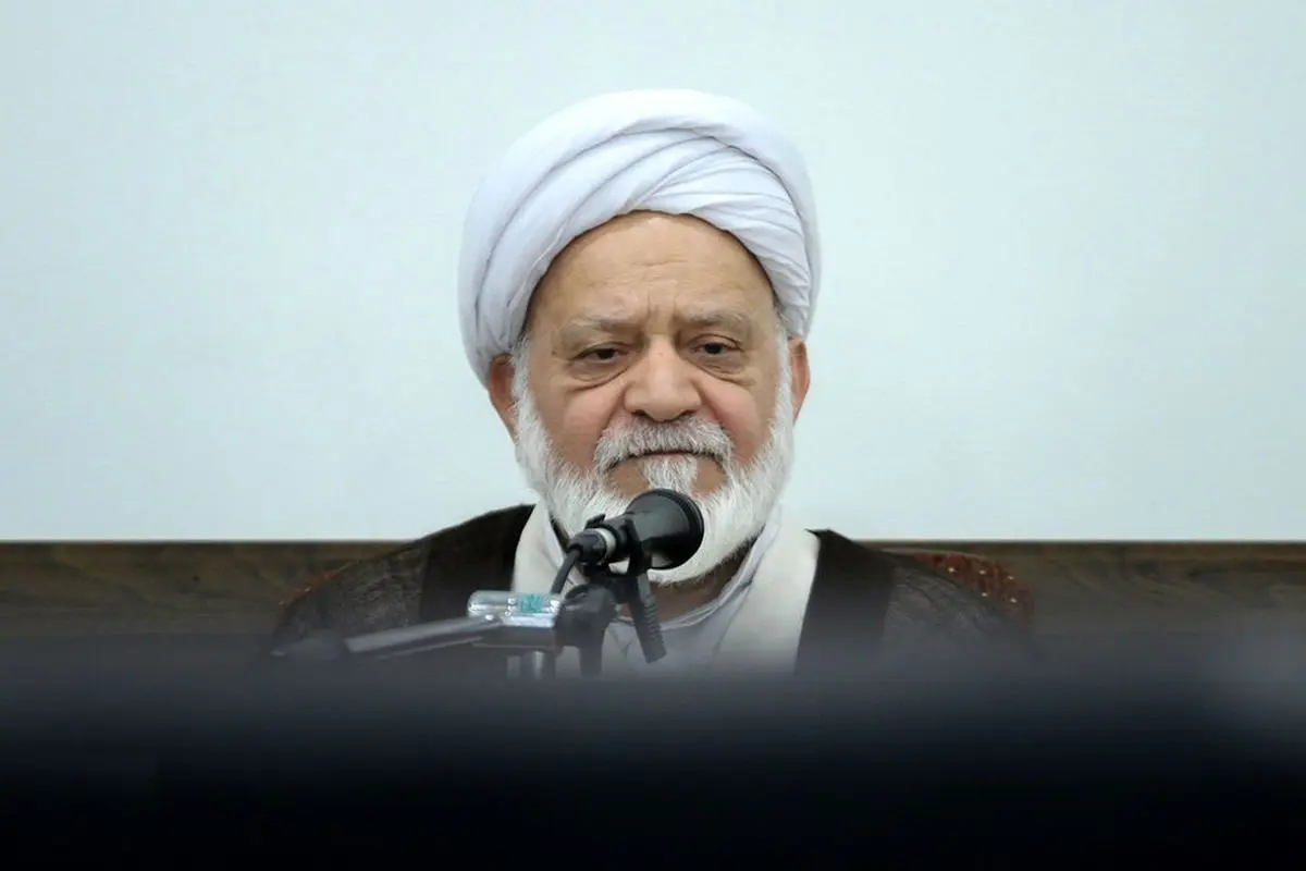 کنایه به مصباحی مقدم: لقمه‌های مردم را می‌شمرید؟