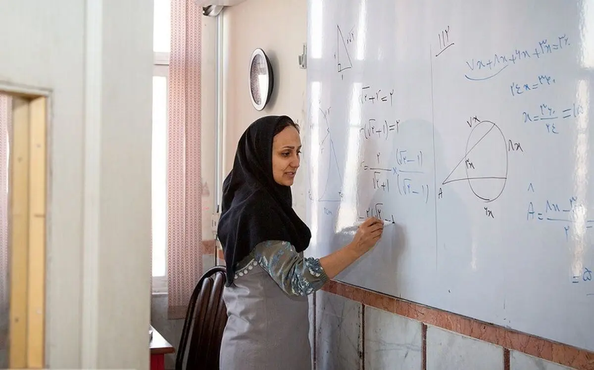 پرداخت بخشی از مطالبات معلمان در هفته آینده