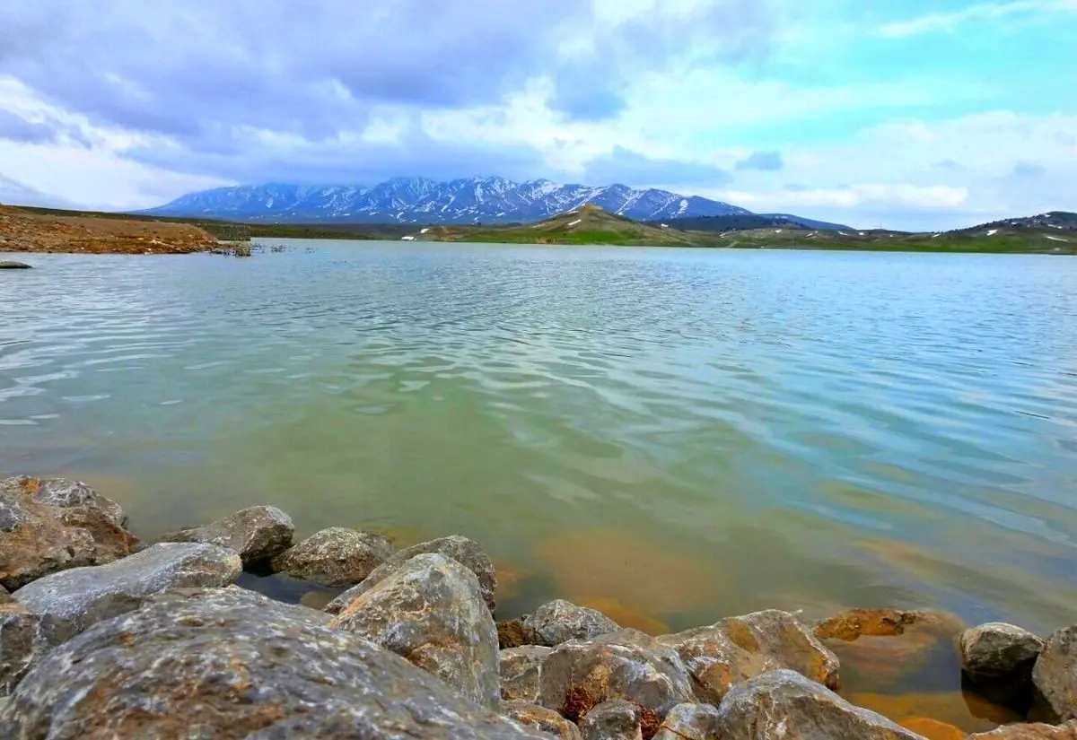 (ویدئو) سد دست‌ساز «گلیل شیروان» که تنها با آب برف پر می‌شود
