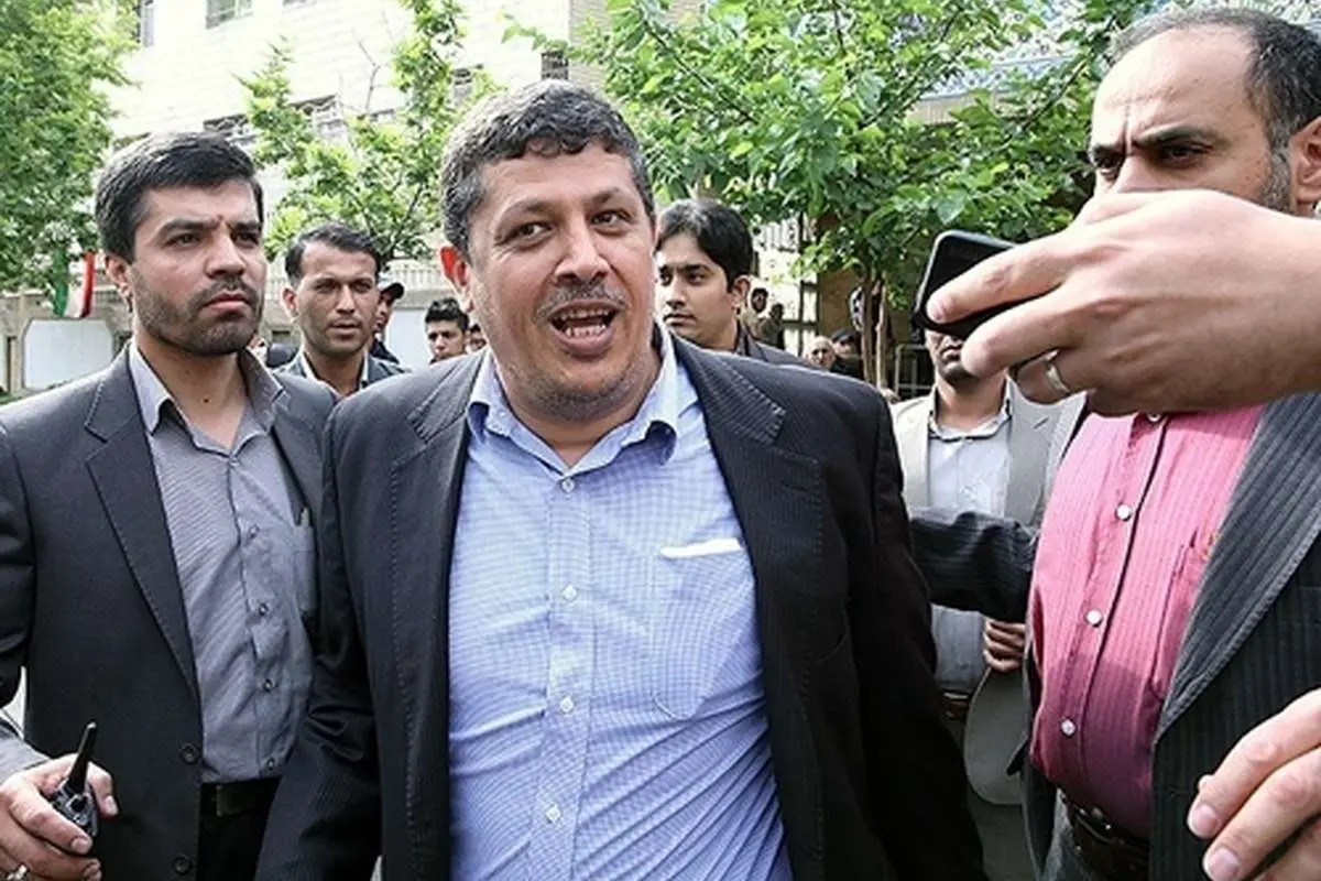 وکیل مهدی هاشمی: پس از ۷ سال و نیم حبس به صورت مشروط آزاد شد