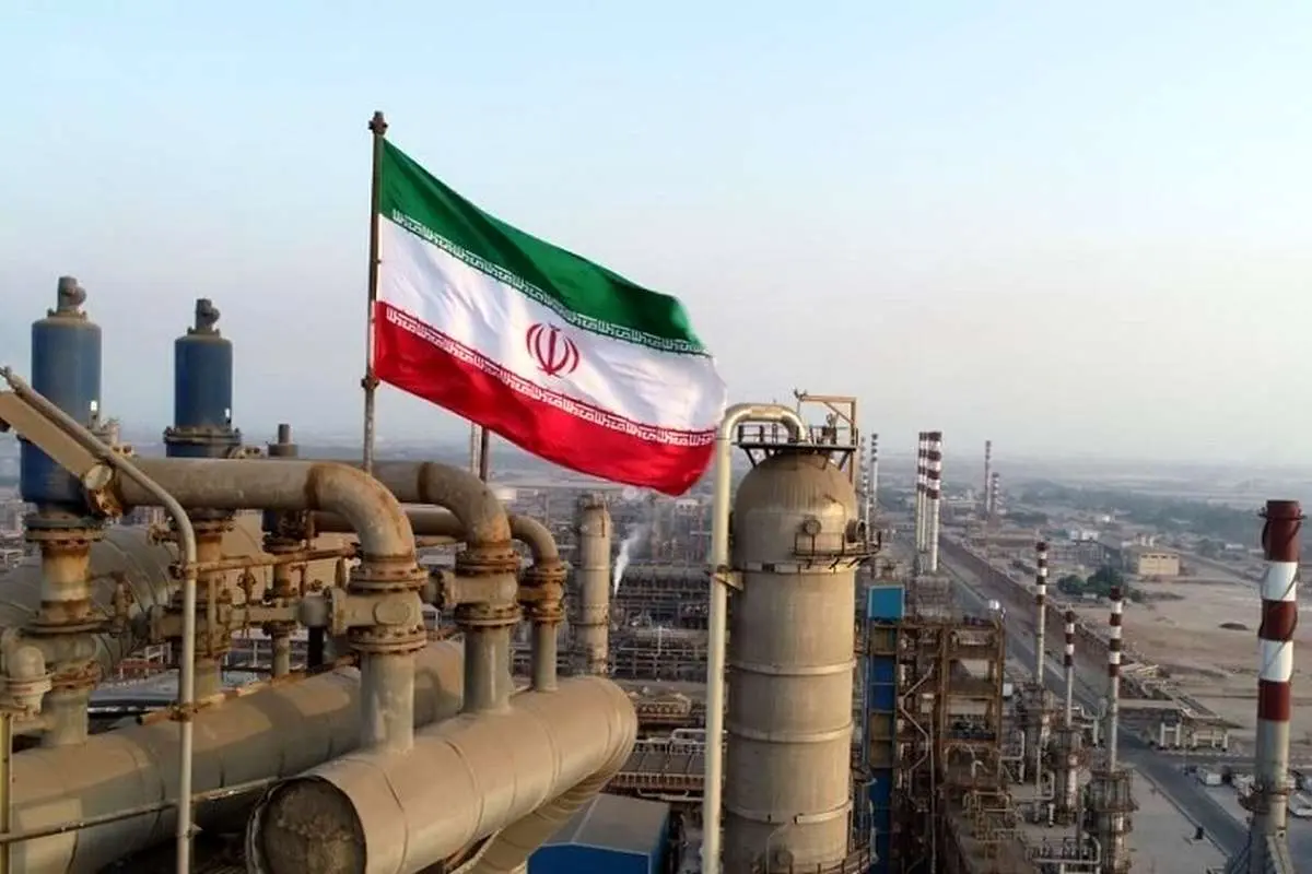 کیهان ادعای صادرات ۲ میلیون بشکه‌ای نفت خام را پس گرفت؛ یک میلیون و ۴۰۰ هزار بشکه است