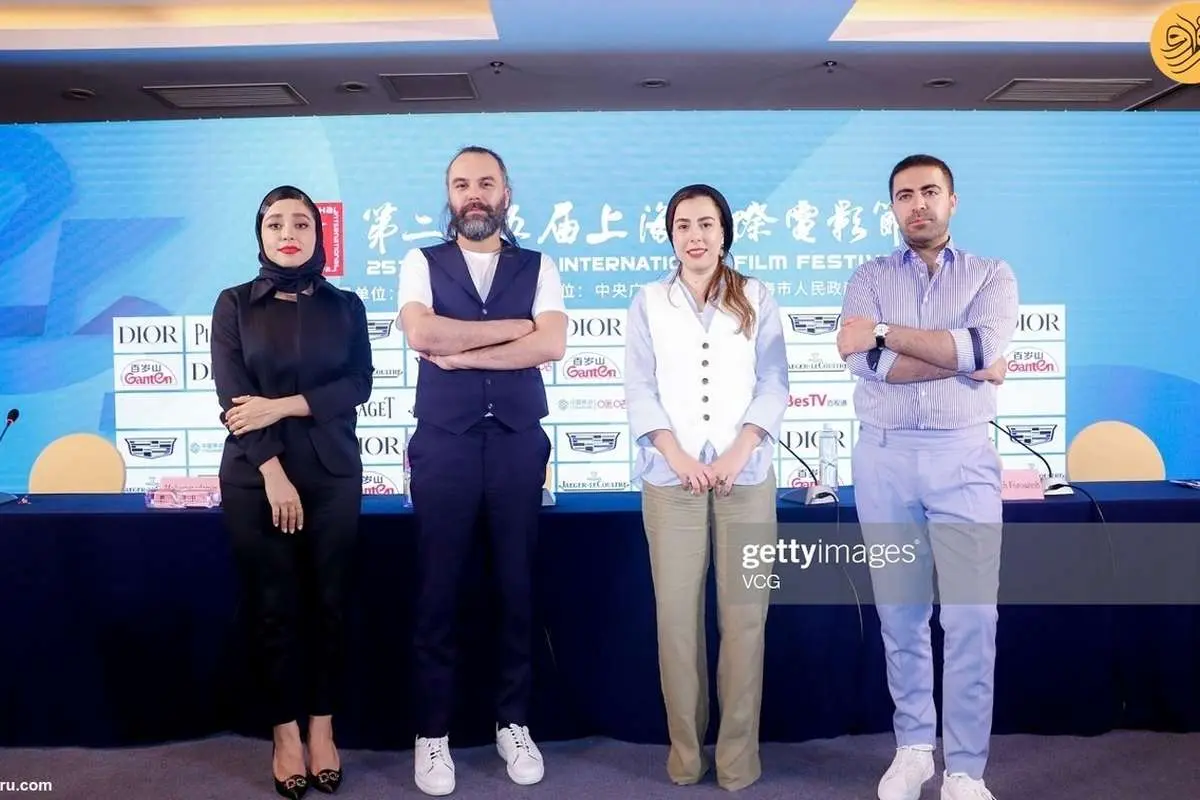 (تصاویر) عوامل فیلم ایرانی «آزردگان» در جشنواره شانگهای