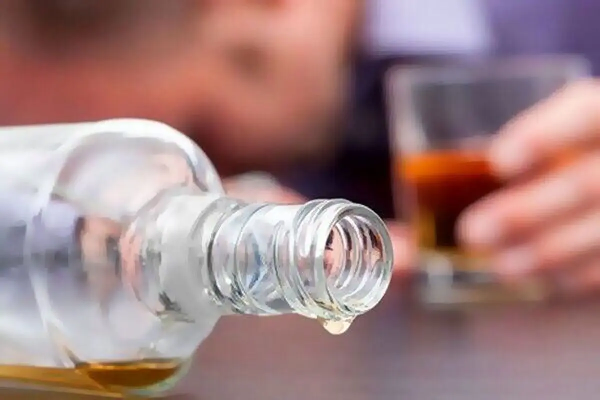 تعداد مسمومین با الکل در حاجی آباد به ۱۹ نفر رسید / دو نفر از بیماران در بخش ICU بستری هستند