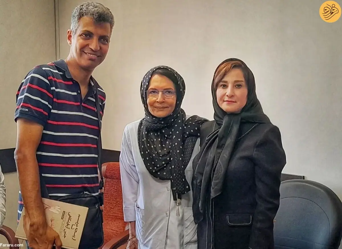 (عکس) حضور عادل فردوسی پور در بیمارستان محل تولدش