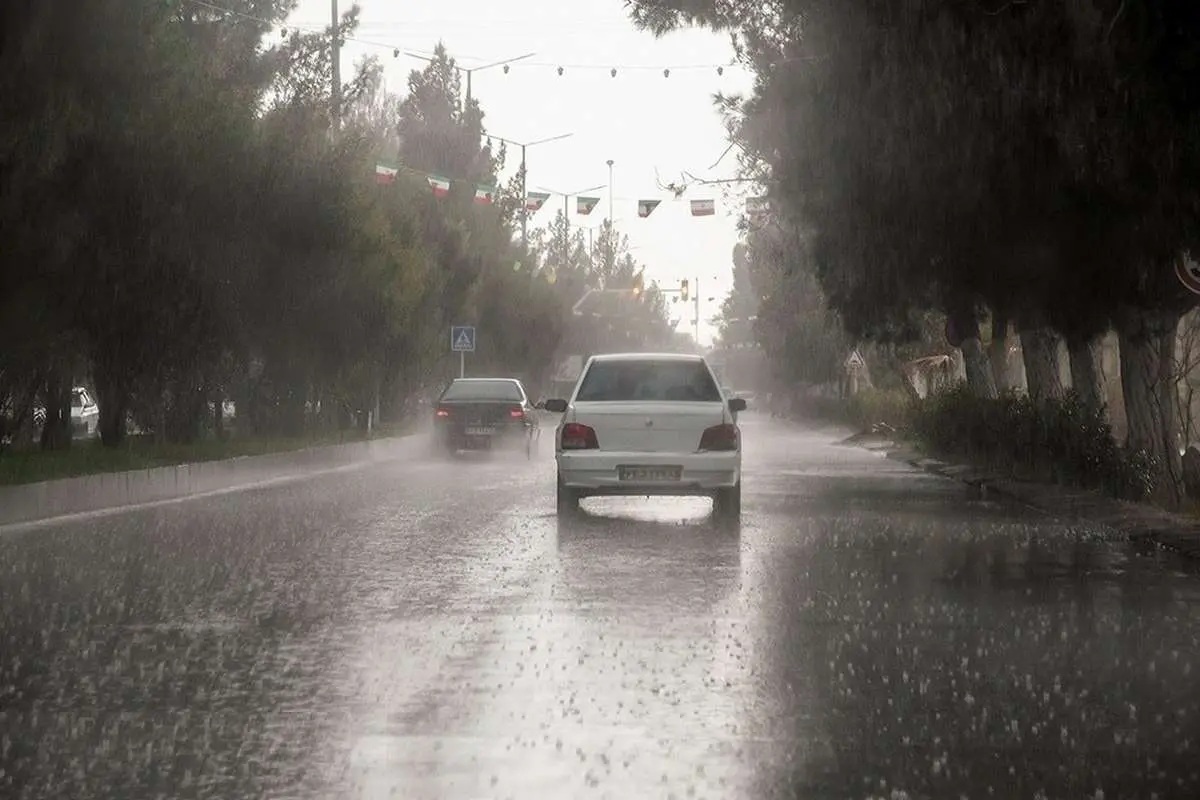 رگبار باران در برخی استانها/ وزش باد در نقاط مختلف کشور