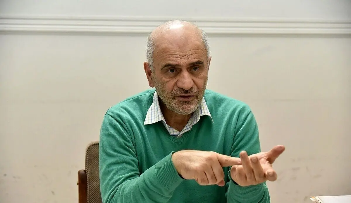 فرشاد مومنی، اقتصاددان: برنامه توسعه هفتم در حد یک شوخی است! / منافع مشهود مافیا و بانک‌های خصوصی را می‌بینیم