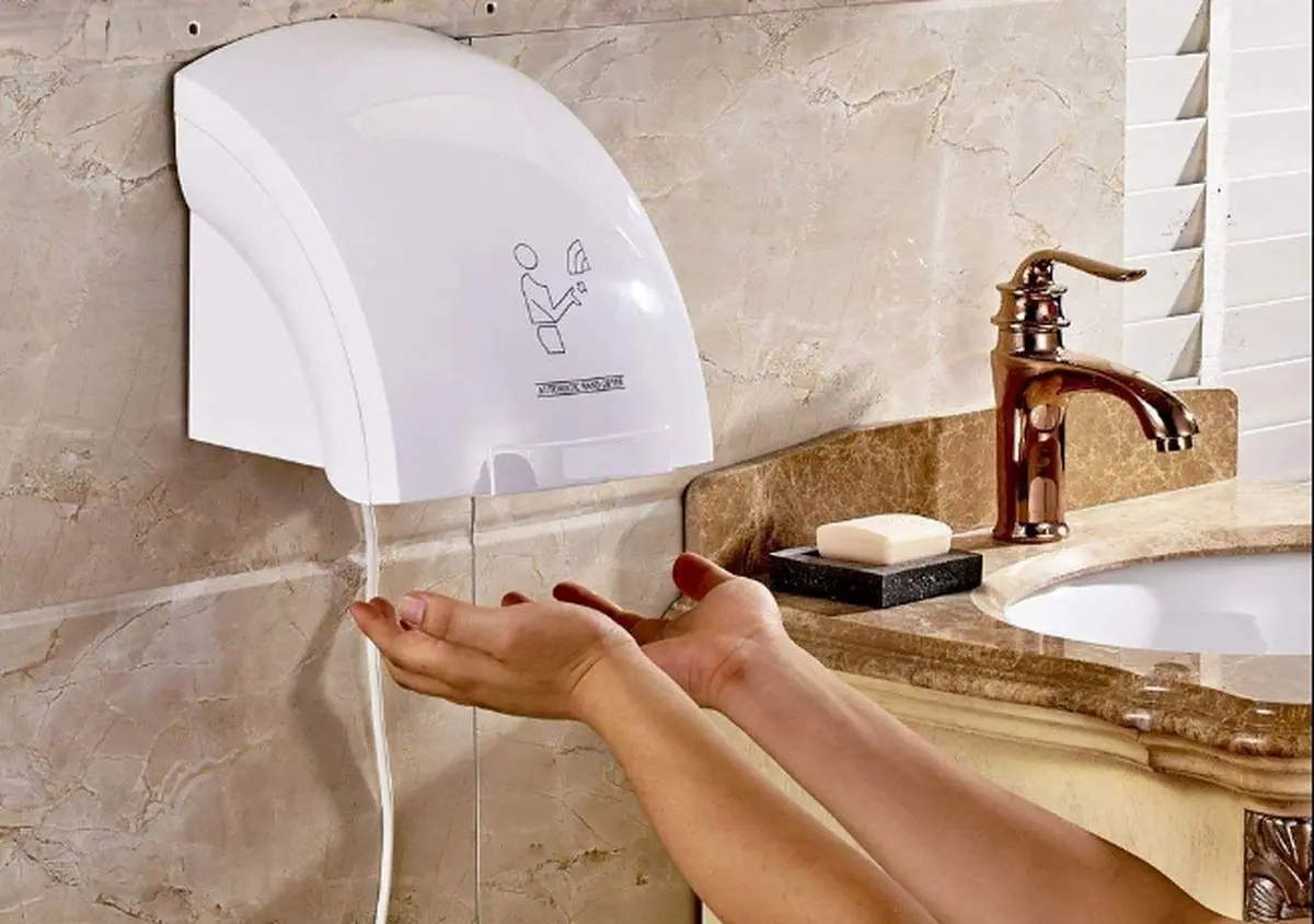 هشدار؛ خشک کردن دست‌ها با خشک کن برقی ممنوع!