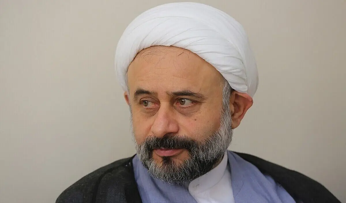 ناصر نقویان: خانمی که روسری‌ را بر می‌دارد، می‌گوید می‌خواهم با ظلم مبارزه کنم