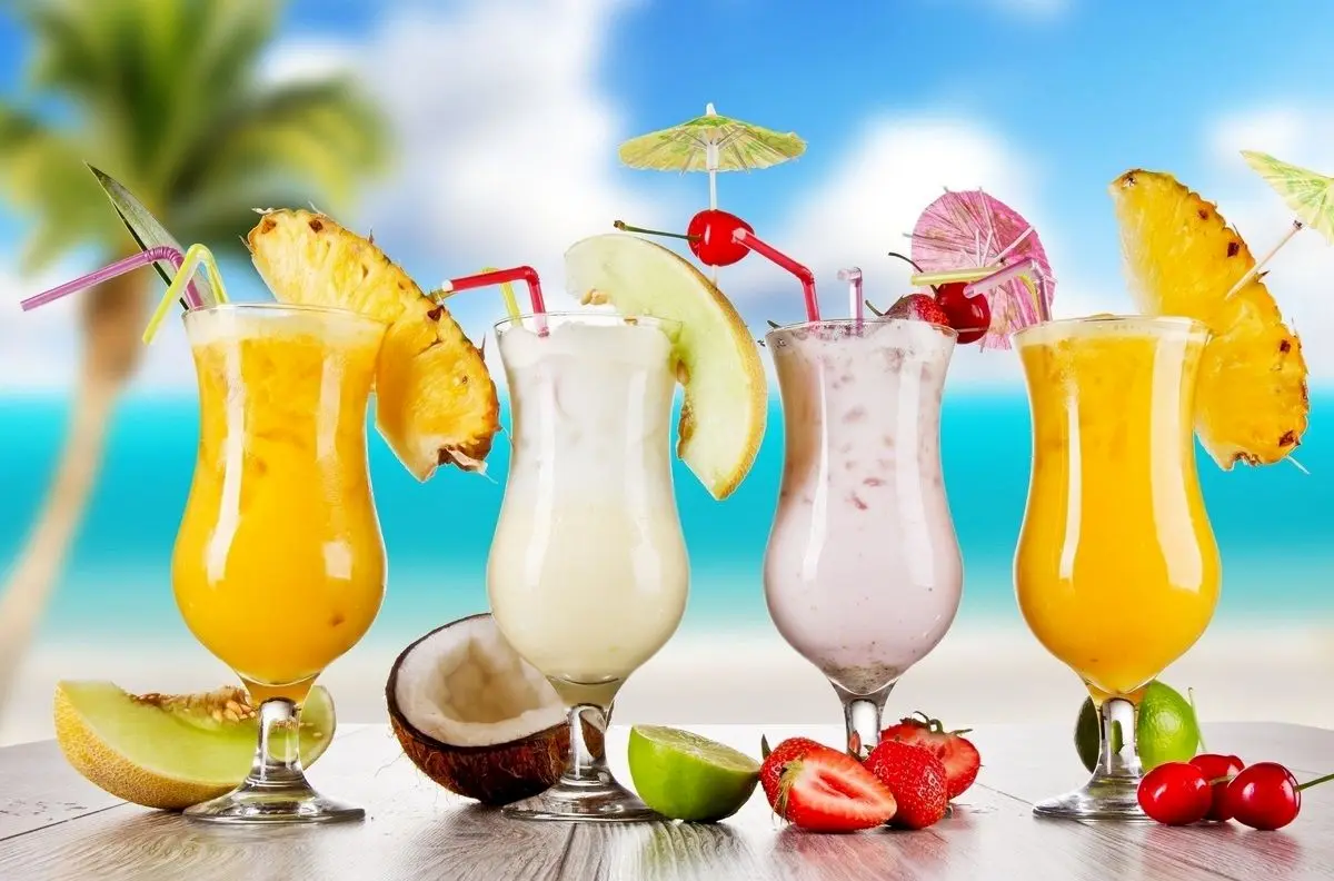 با این ۱۰ نوشیدنی تابستانی حسابی سر کیف می‌آیید!