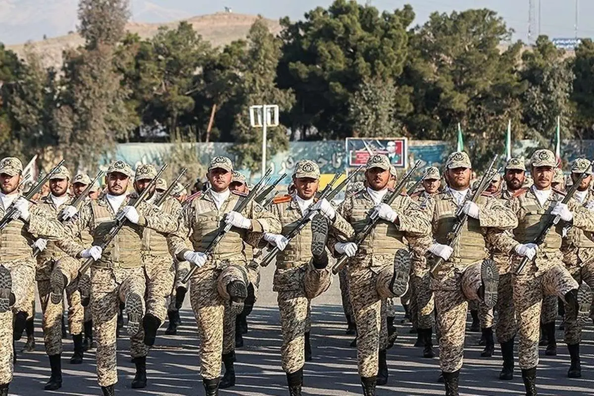 سربازان دانشجو برای مجوز خروج از کشور به کجا مراجعه کنند؟