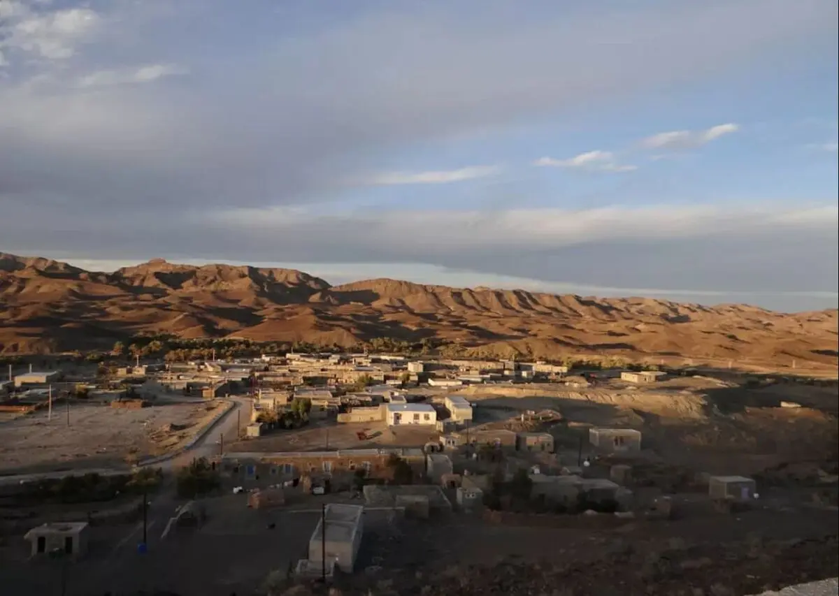 سیه‌مار کودکان را در سرباز می‏‌کشد