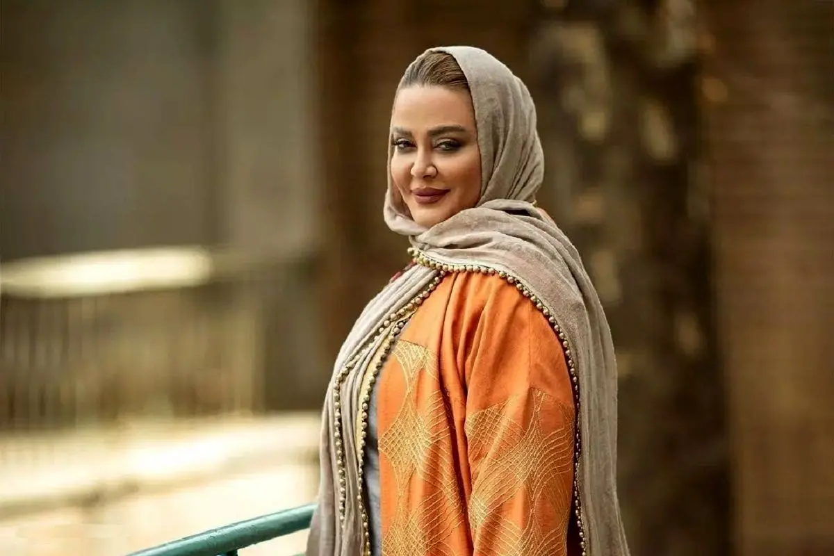 تیپ بهاره رهنما در مراسم بدرقه بانو فریماه فرجامی