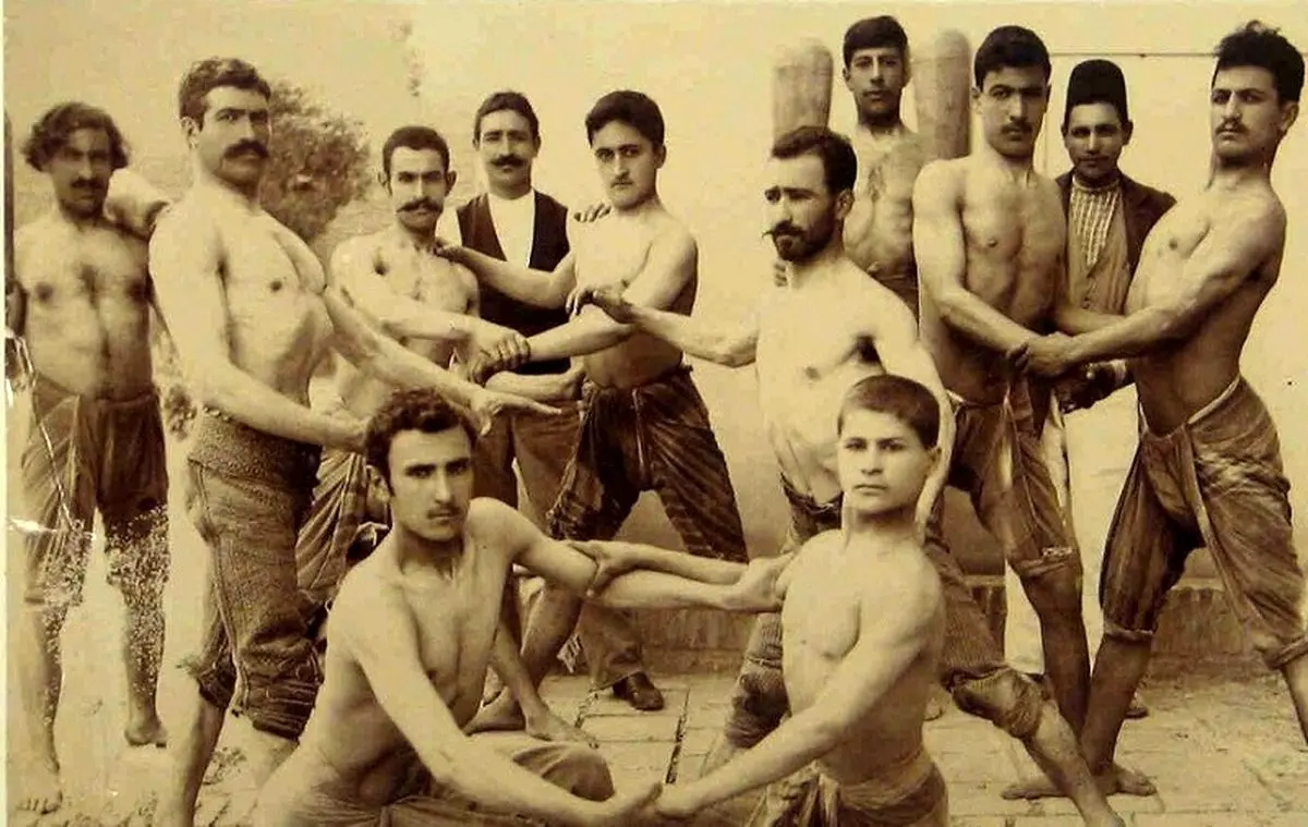 (تصاویر) از مطرب تا کفترباز؛ عکس‌هایی از زندگی روزمره در دوران قاجار