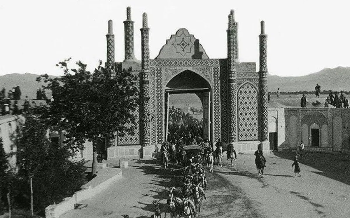 دروازه شمیران، پاتوق زغال‌فروشان و چوب‌فروشان