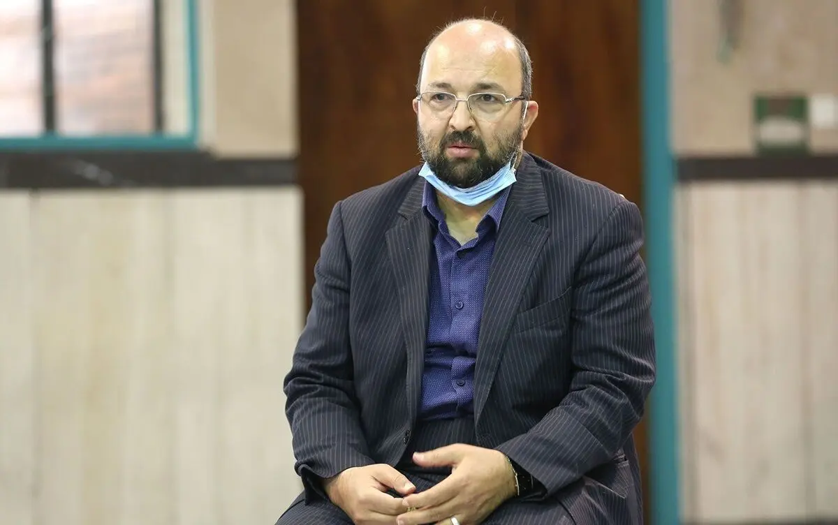جواد امام، دبیرکل جبهه ایثارگران: احمدی نژاد را برای روز مبادا کنار گذاشته‌اند