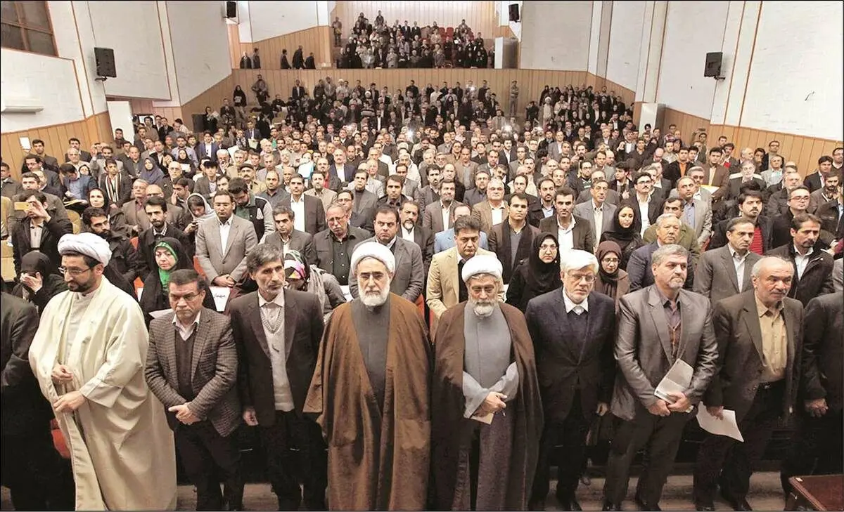 چقدر رمانتیک شده اید شما اصلاح‌طلب‌ها! / نسخه‌ای برای خروج از این استیصال ندارید