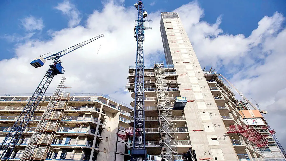 عقب‌نشینی مشتریان از بازار مسکن/ چرا قیمت مسکن ریزشی شد؟