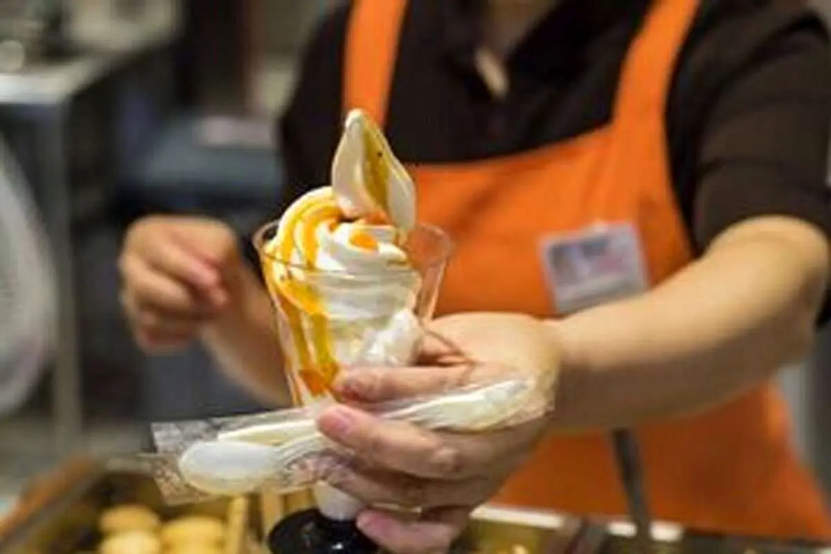 (ویدئو) شوخی بستی فروش ترکیه‌ای با یک بچه بی‌اعصاب!