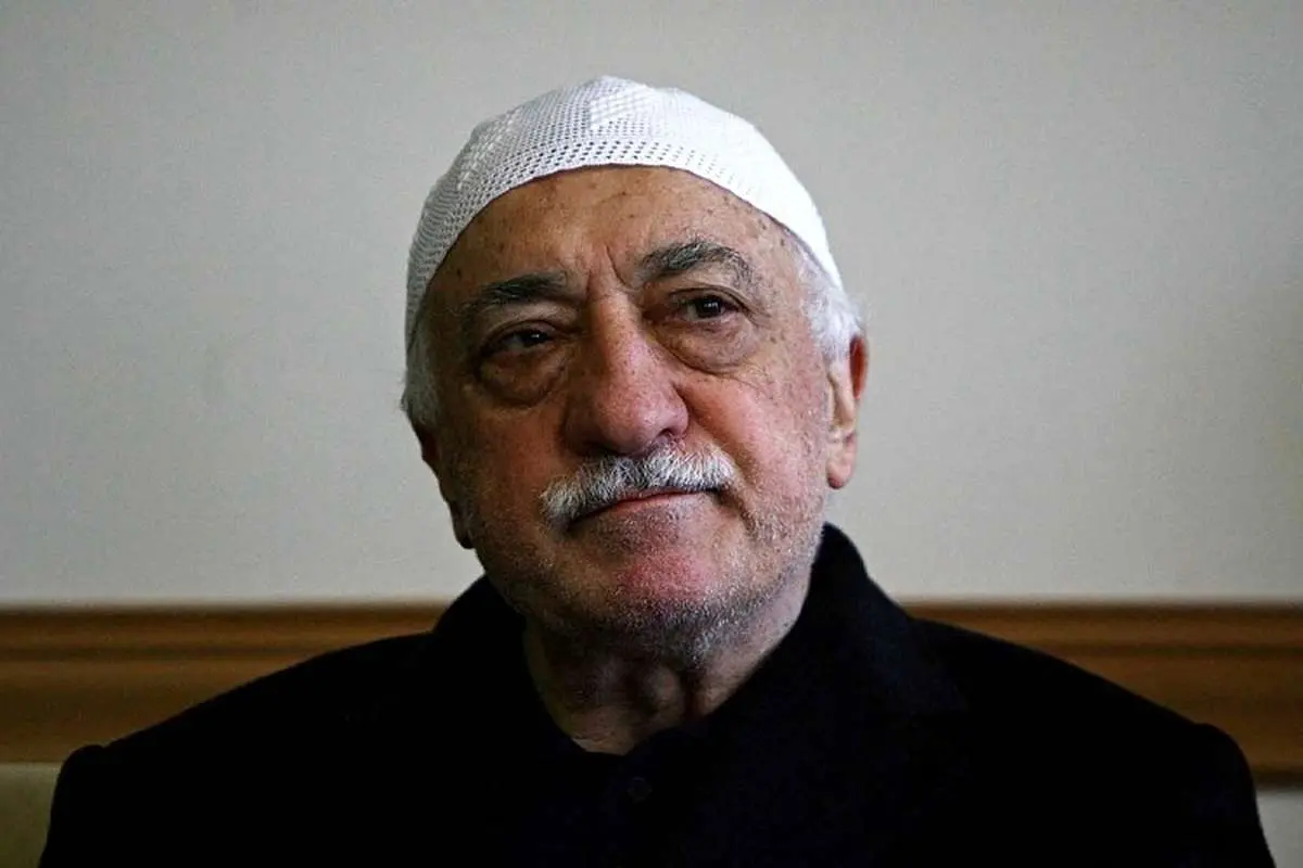 (ویدئو) اولین تصاویر از لحظه دستگیری خانواده فتحالله گولن در ترکیه توسط نیروهای امنیتی