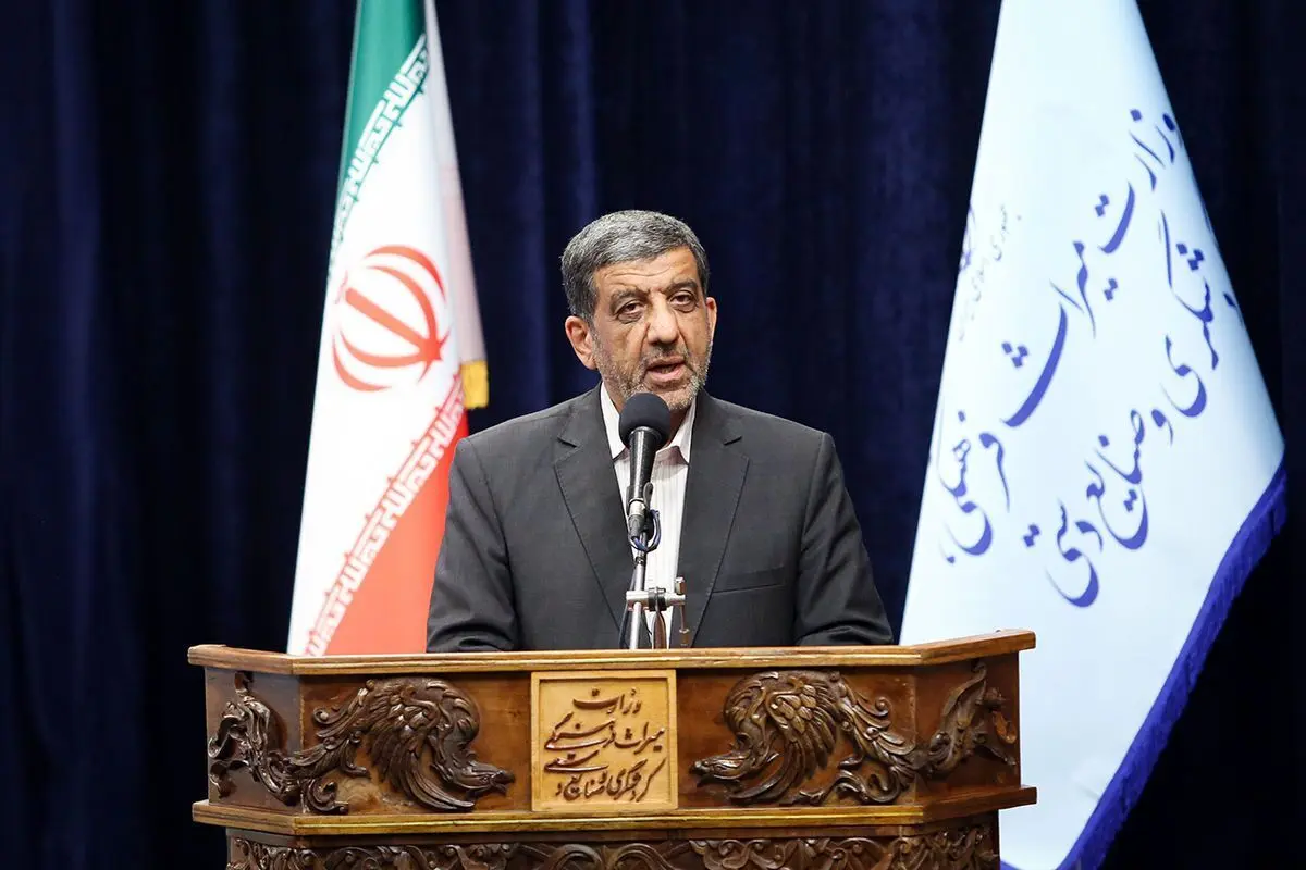 ضرغامی: برنامه‌هایی که تولید شادی دارند دوقطبی‌ها را کم می‌کنند