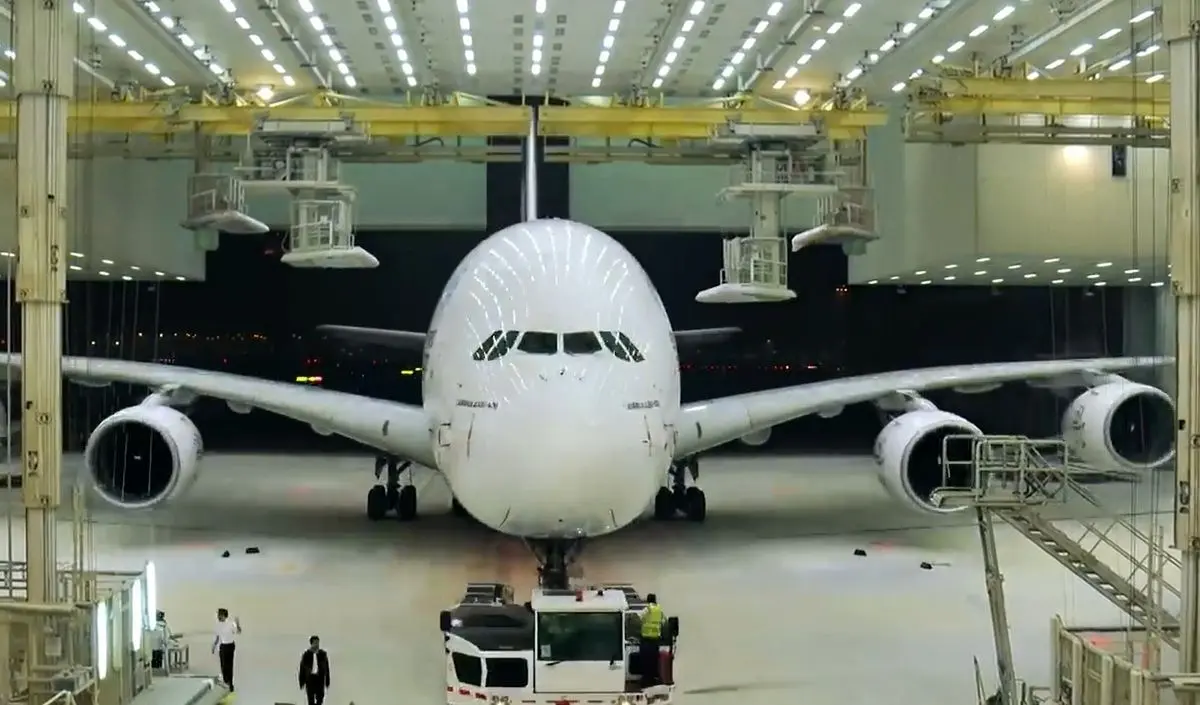 (ویدئو) صفر تا صد رنگ کردن هواپیمای غول پیکر ایرباس A380
