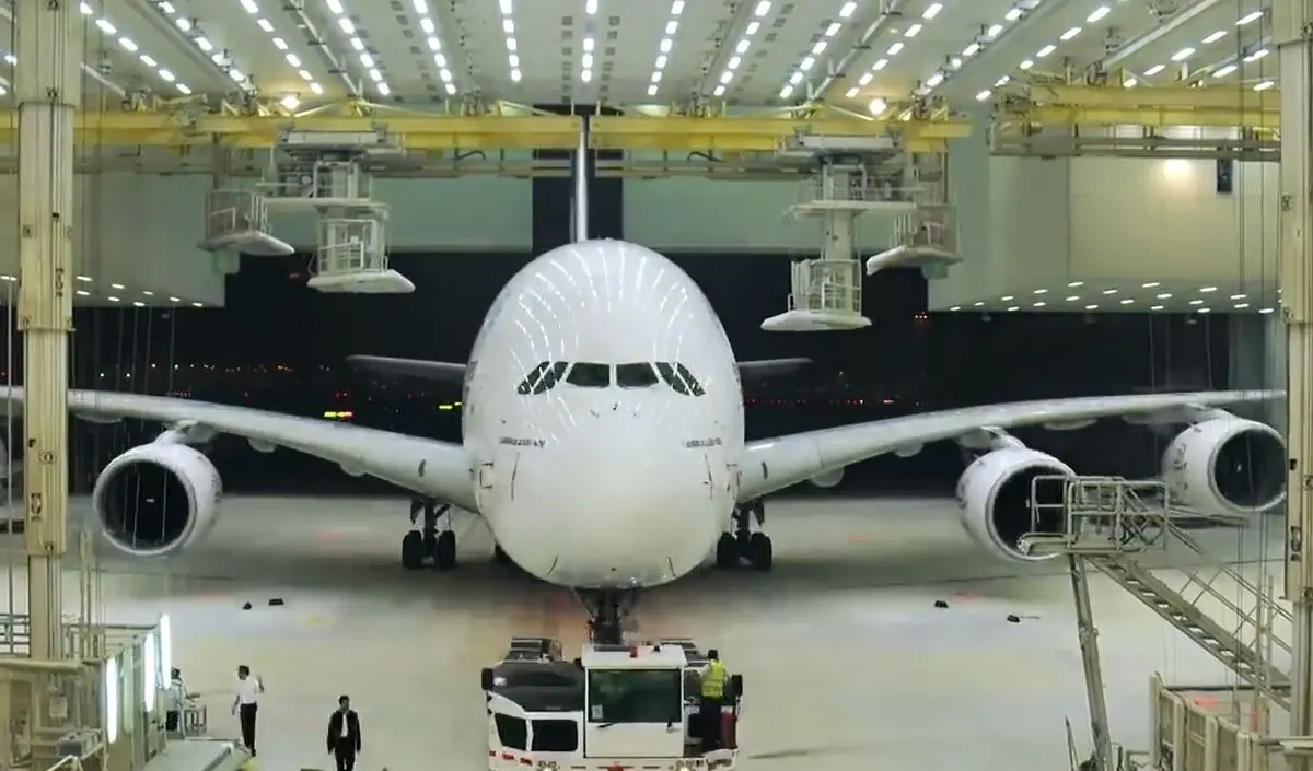 (ویدئو) صفر تا صد رنگ کردن هواپیمای غول پیکر ایرباس A380