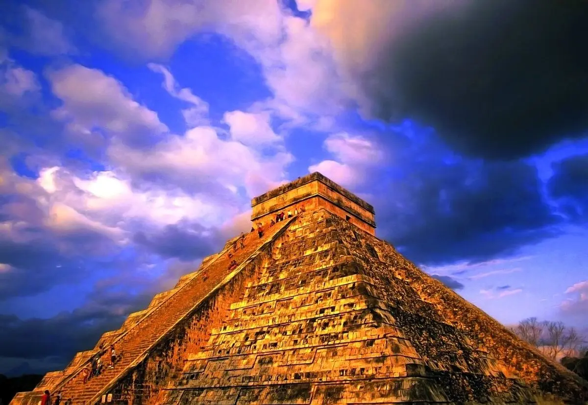 (عکس) عجیب‌ترین تمدن تاریخ؛ پیشگویی‌های حیرت انگیز مایا‌ها که به وقوع پیوستند