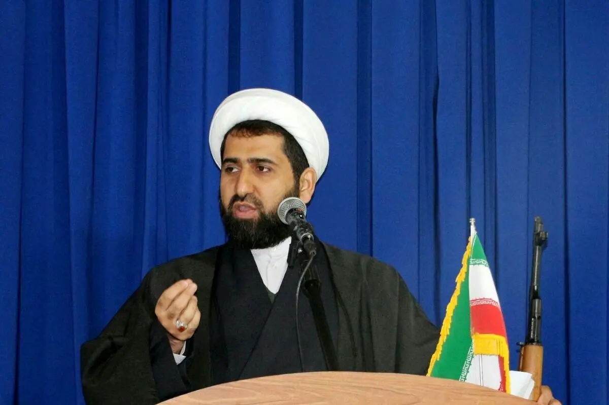 انتقاد امام جمعه از میرسلیم؛ چگونه از فرمایشات رهبری نیت‌خوانی می‌کنید؟!